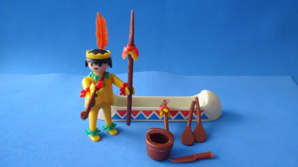 Playmobil Índio e Canoa Cód 3352